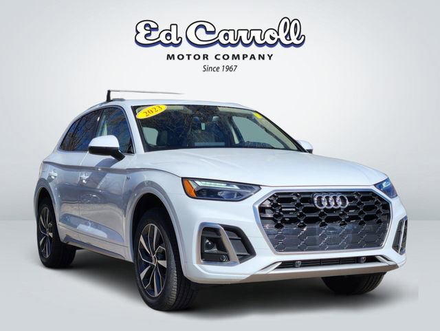 Used 2023 Audi Q5 2.0T Premium w/ Convenience Package image 3
