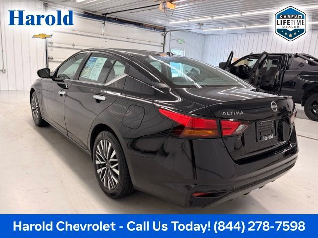 Used 2025 Nissan Altima 2.5 SV FWD image 4