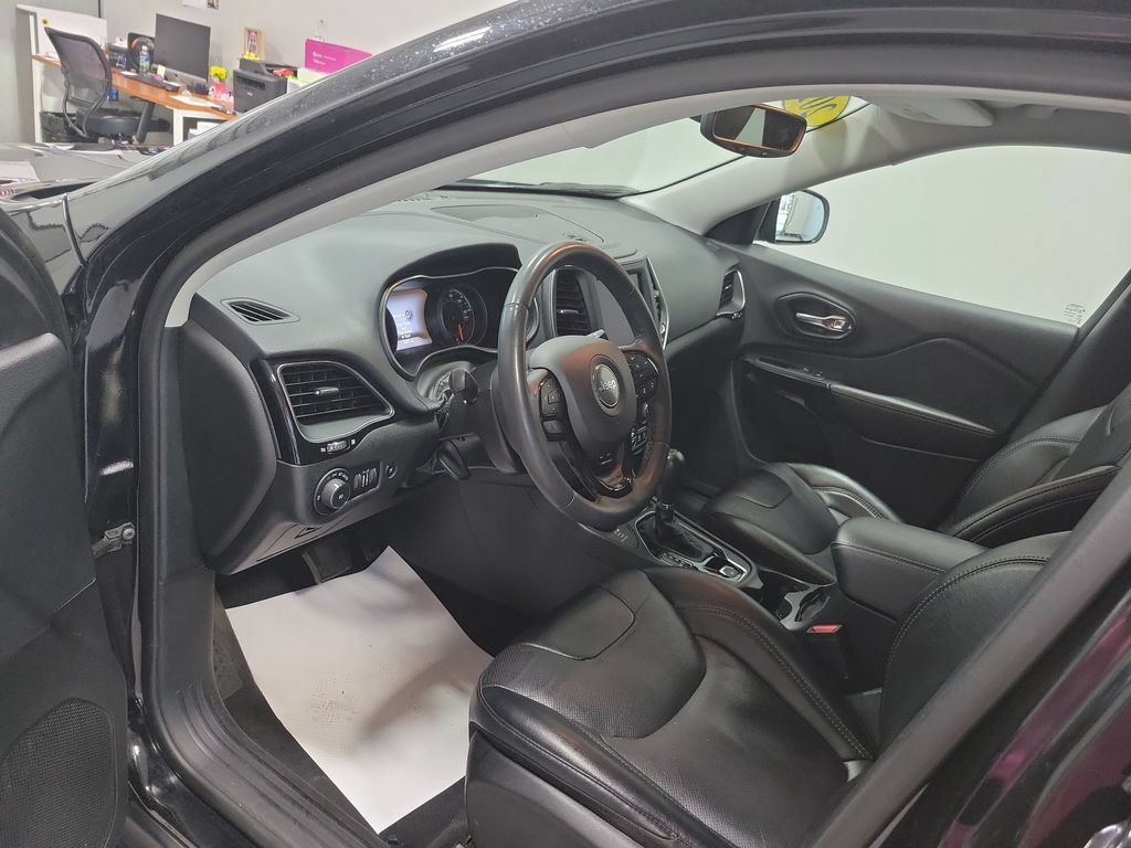 Certified 2023 Jeep Cherokee Altitude Lux AWD/4WD image 30