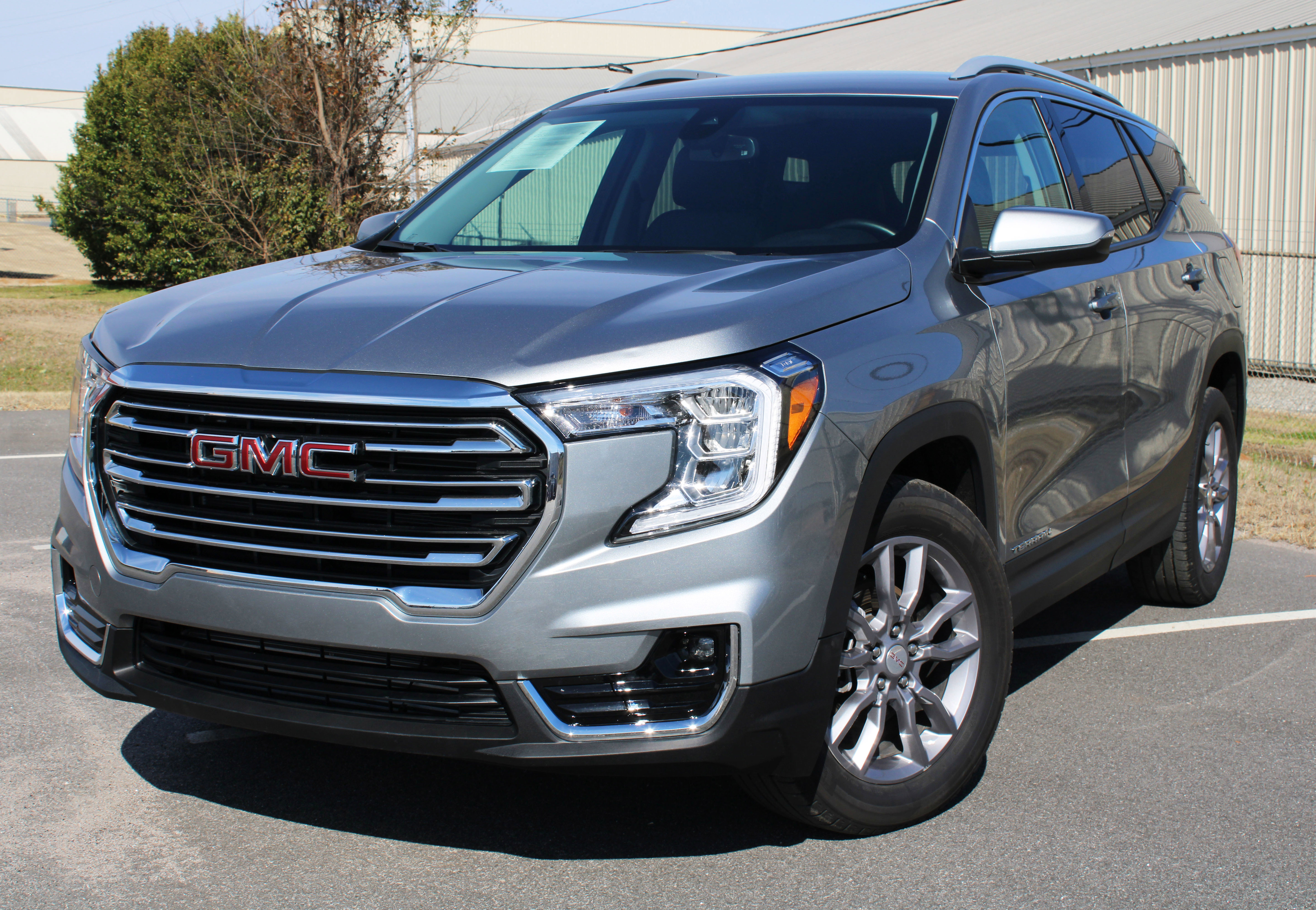 Used 2024 GMC Terrain SLT