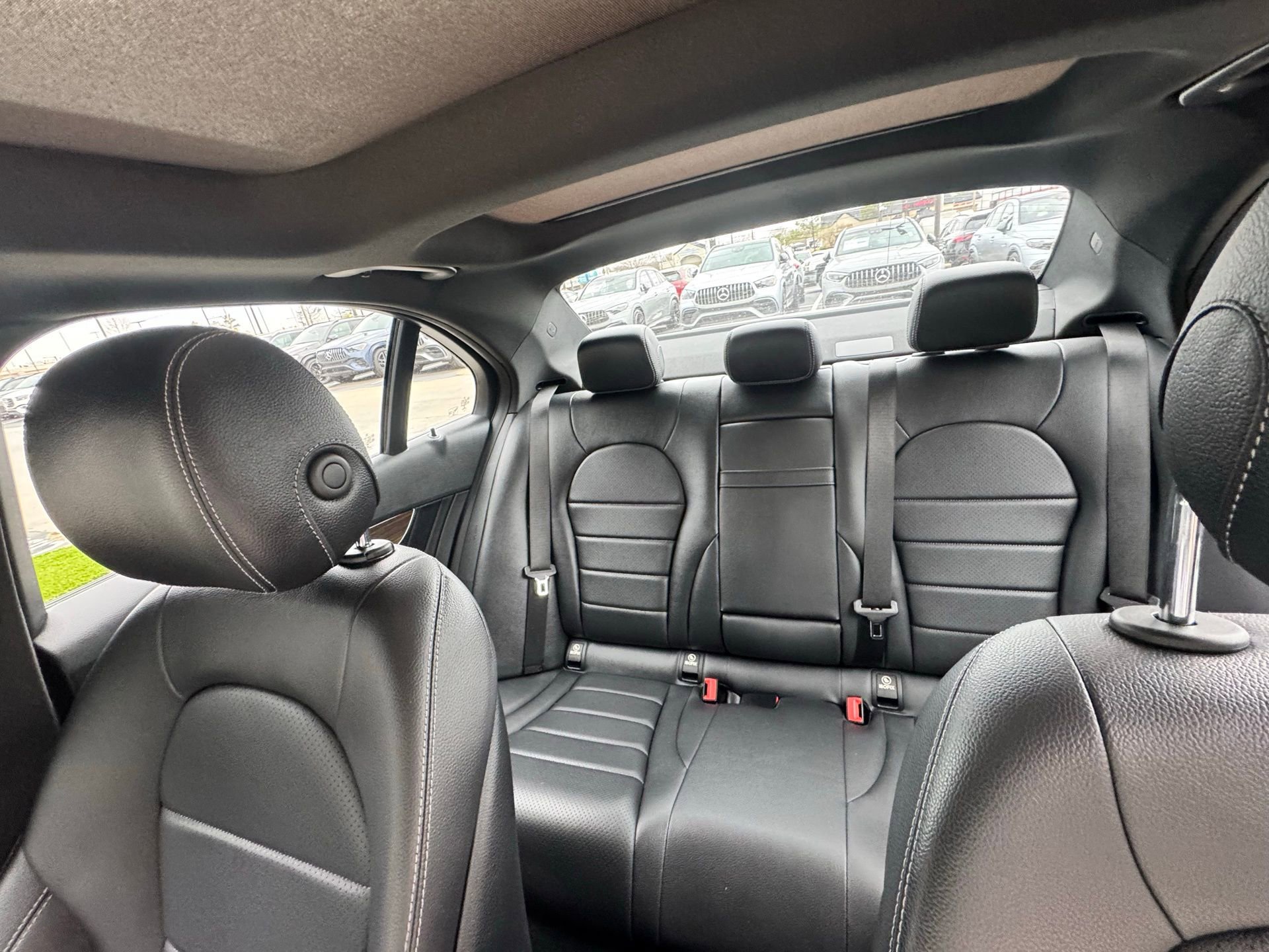 Used 2018 Mercedes-Benz C 300 4MATIC Sedan image 10