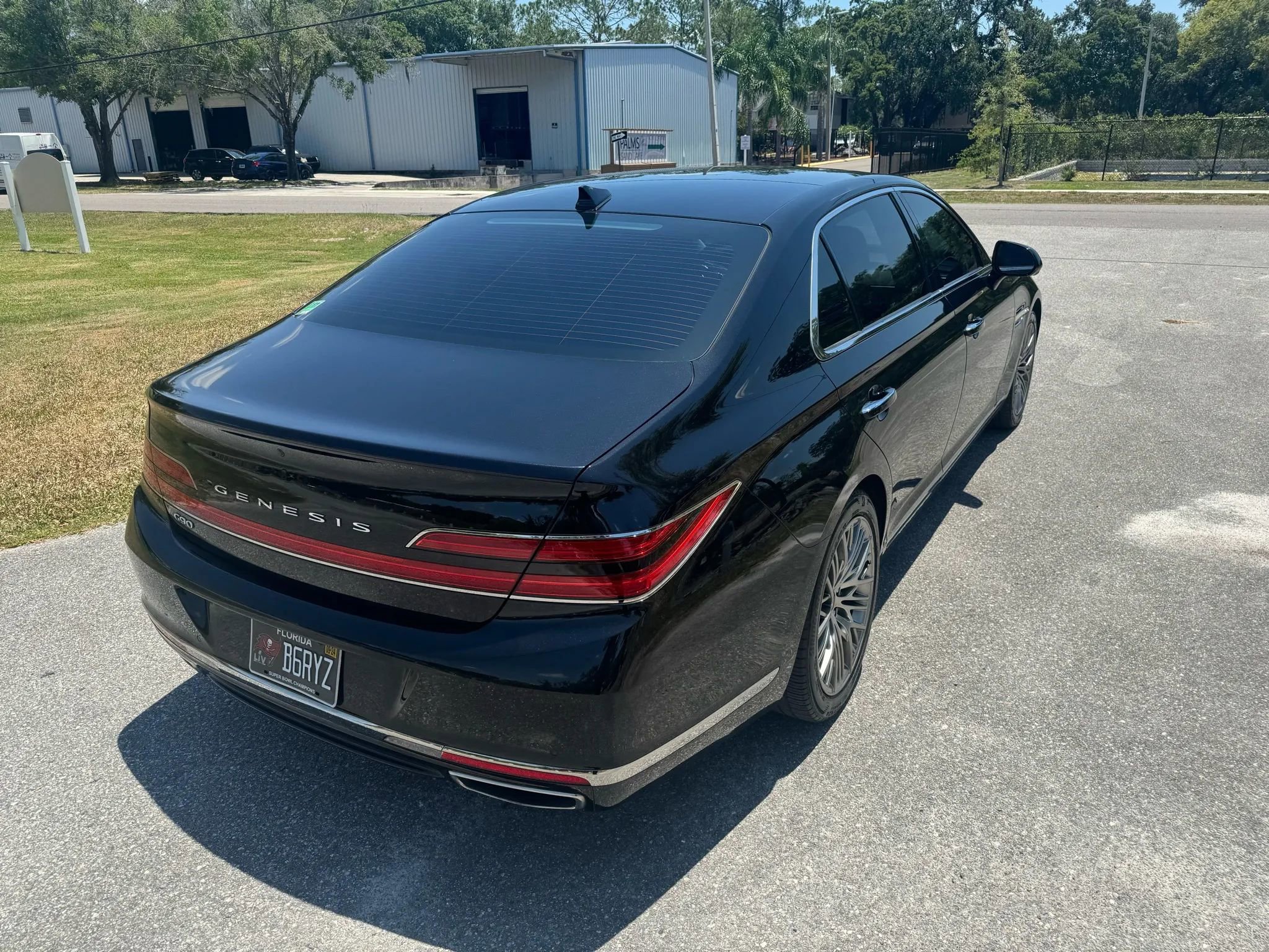 Used 2022 Genesis G90 3.3T Premium RWD image 7