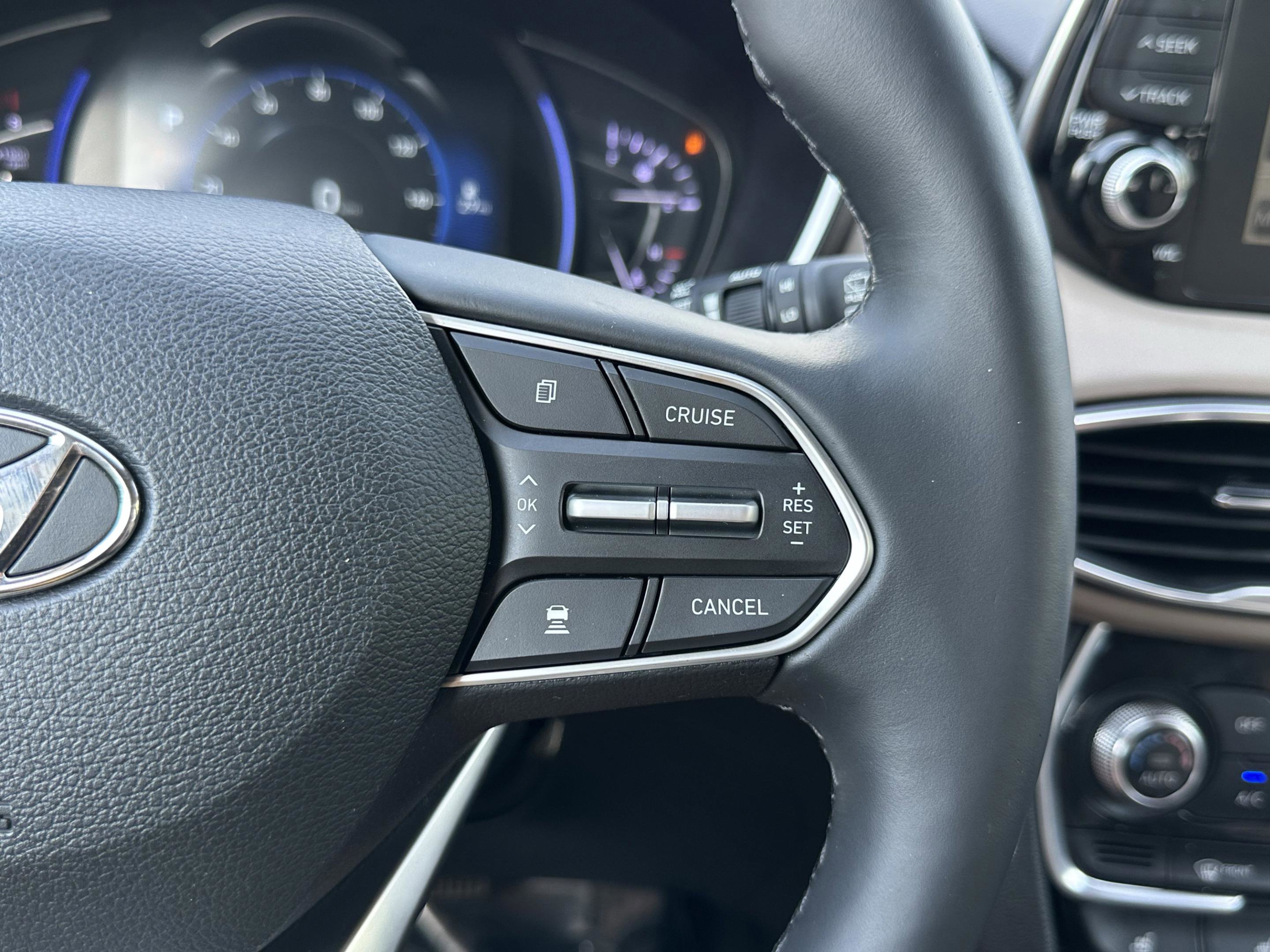 Used 2020 Hyundai Santa Fe Limited image 33