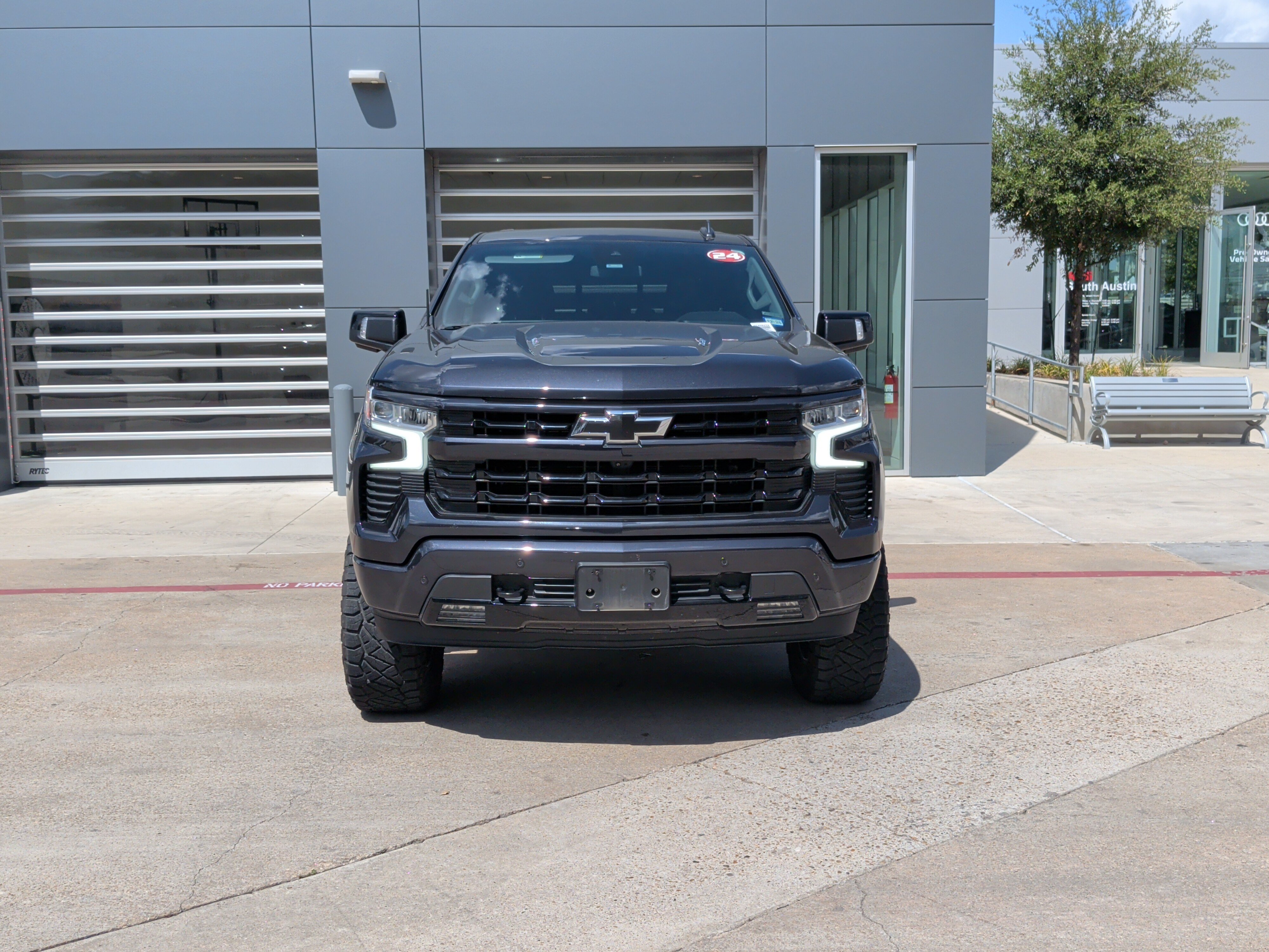 Used 2024 Chevrolet Silverado 1500 RST AWD/4WD image 3