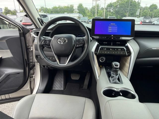 Used 2023 Toyota Venza Limited AWD/4WD image 17