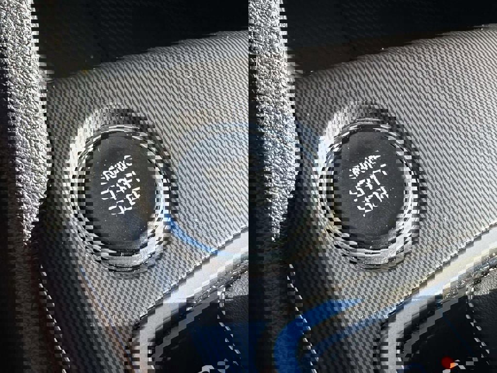 Certified 2026 Kia Sportage EX w/ EX Panorama Roof Package image 25