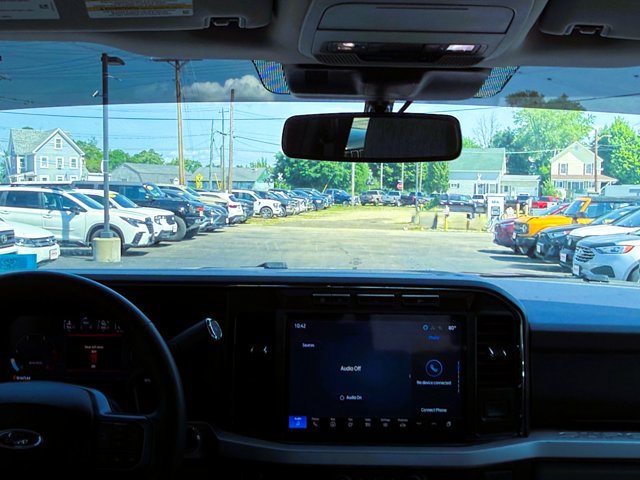 Used 2024 Ford F350 XLT w/ XLT Premium Package AWD/4WD image 2