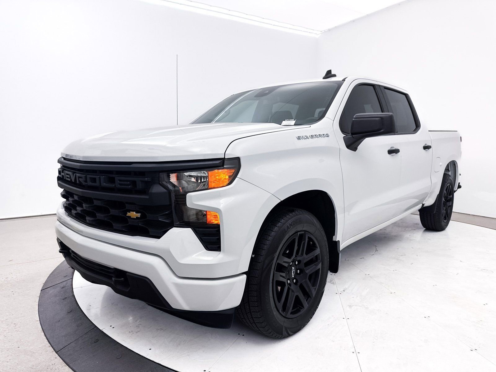 Used 2022 Chevrolet Silverado 1500 Custom image 11
