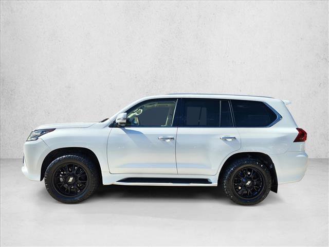 Used 2016 Lexus LX 570 4WD w/ Luxury Package image 9