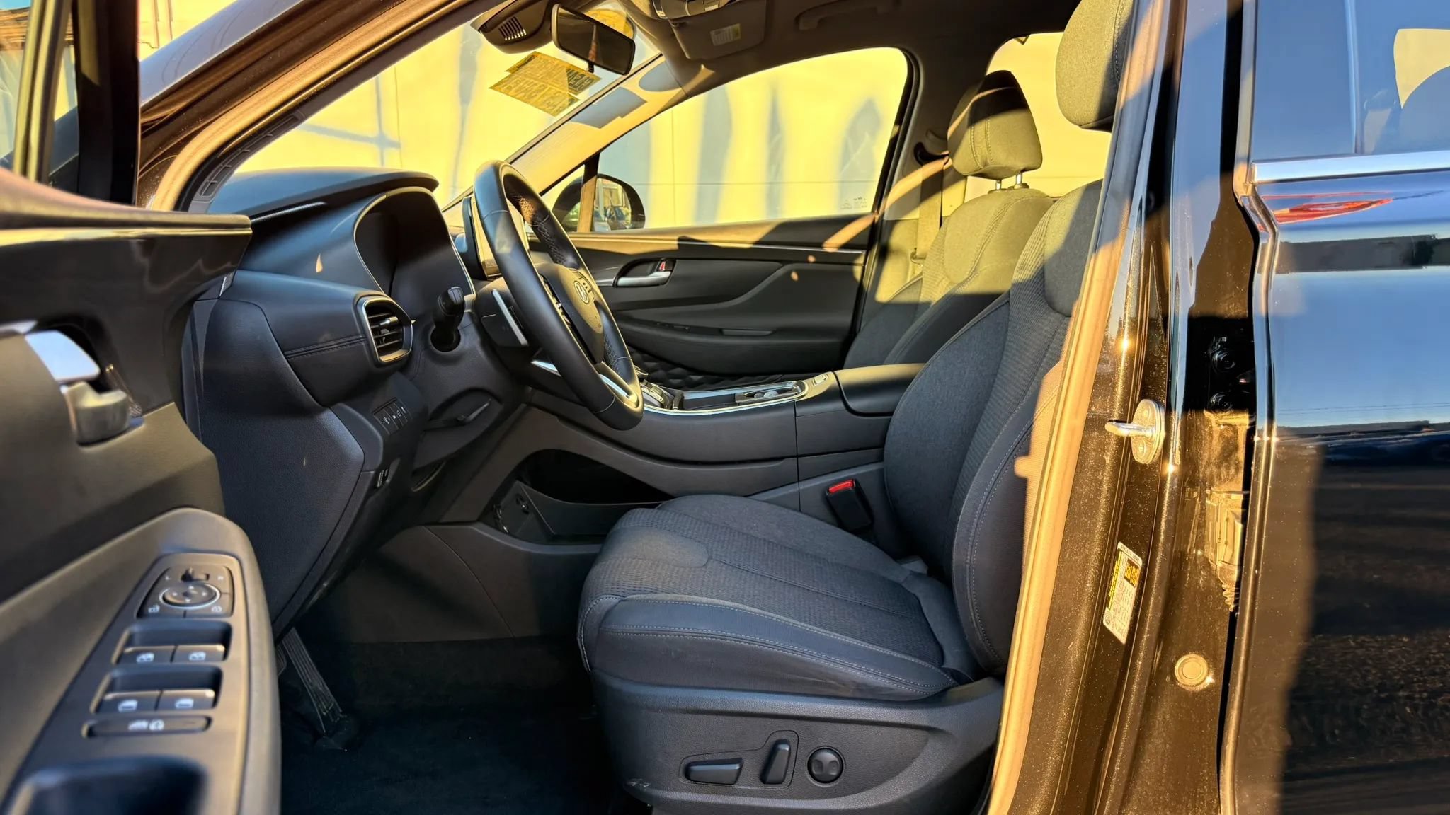 Used 2023 Hyundai Santa Fe SEL FWD image 12