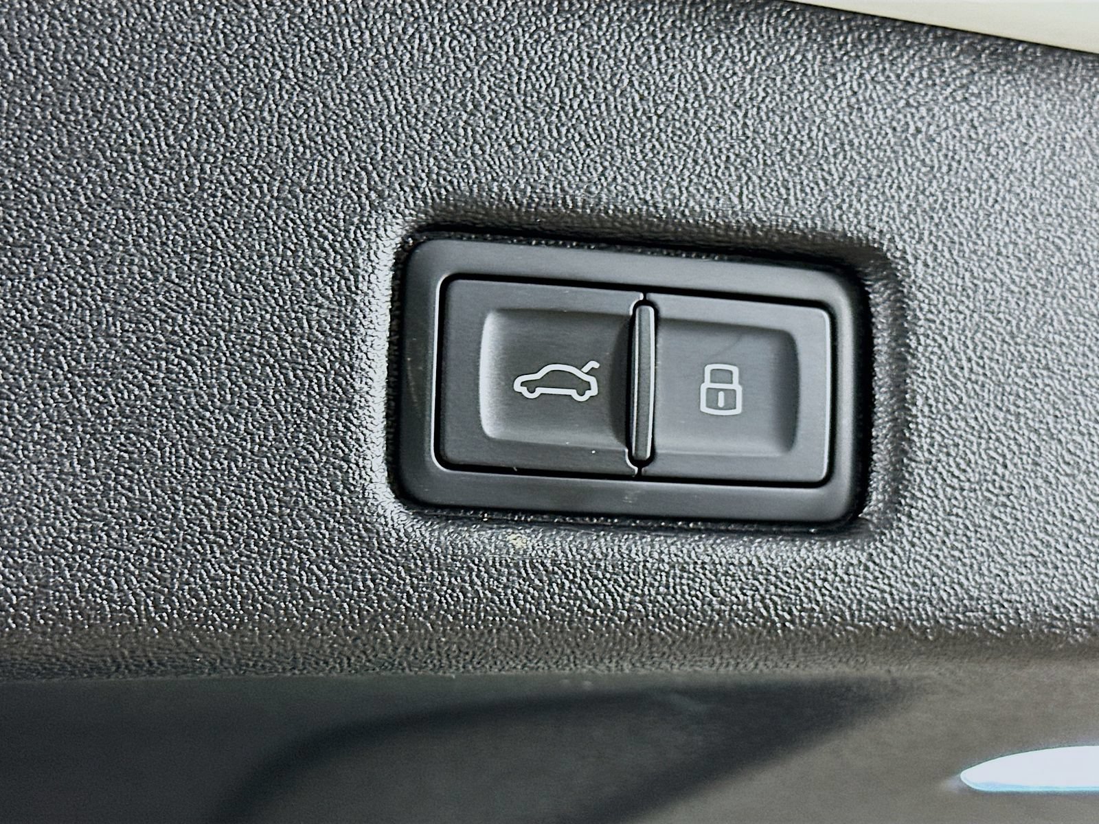Used 2025 Audi Q5 Premium Plus w/ Premium Plus AWD/4WD image 39