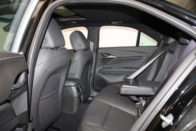 Used 2025 Cadillac CT4 Luxury AWD/4WD image 9