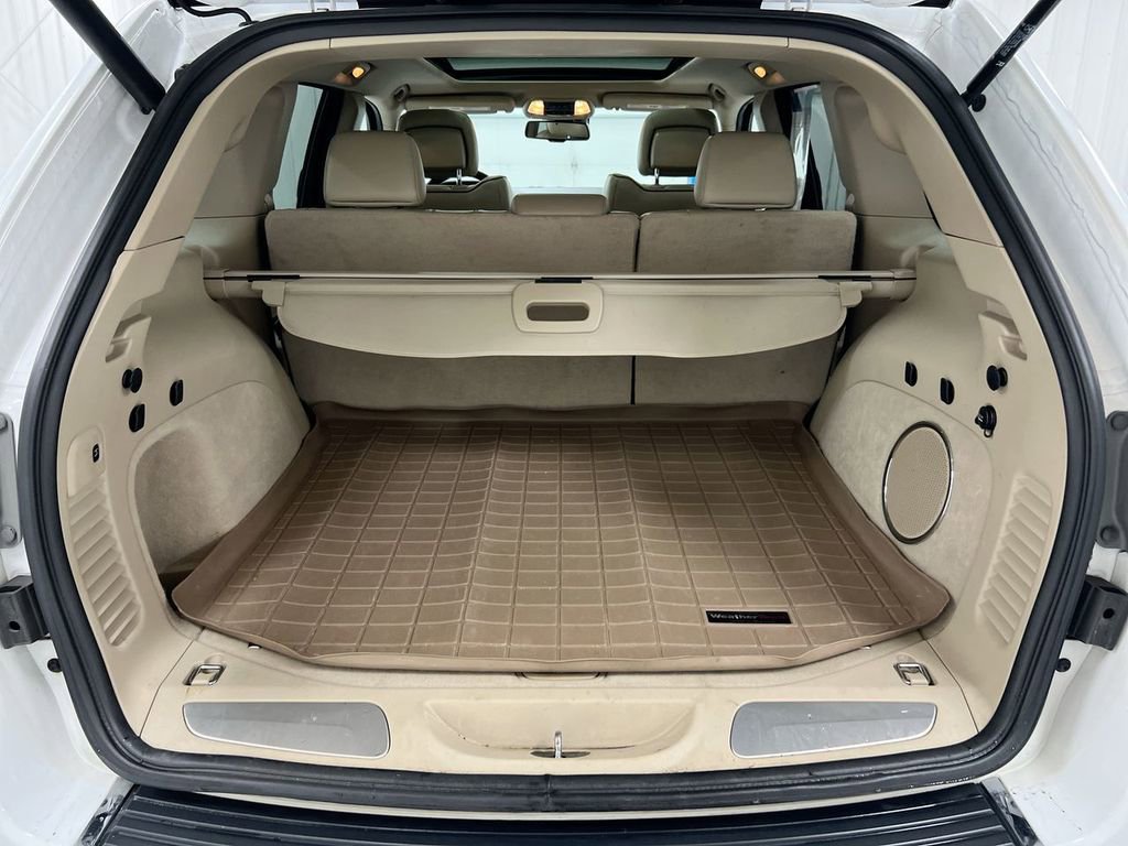 Used 2014 Jeep Grand Cherokee Overland w/ Advanced Technology Group image 25