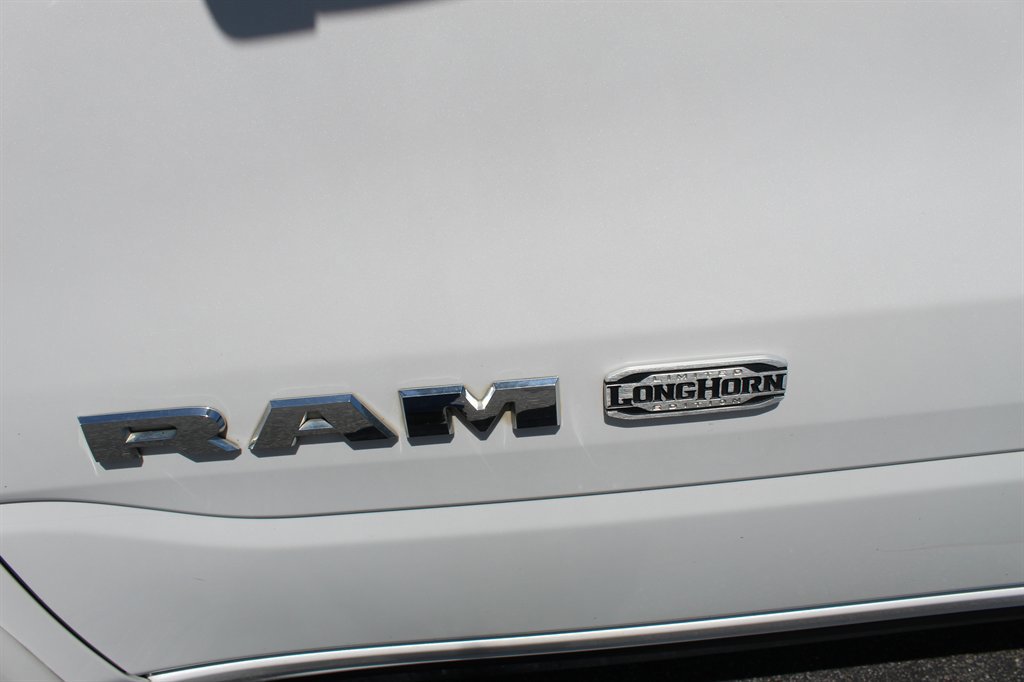 Used 2022 RAM 1500 Limited AWD/4WD image 17