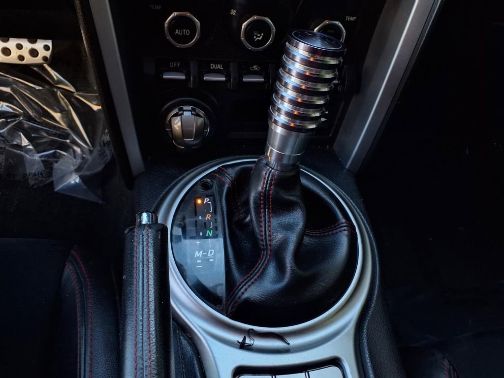 Used 2013 Subaru BRZ Limited w/ Popular Pkg 2C image 11