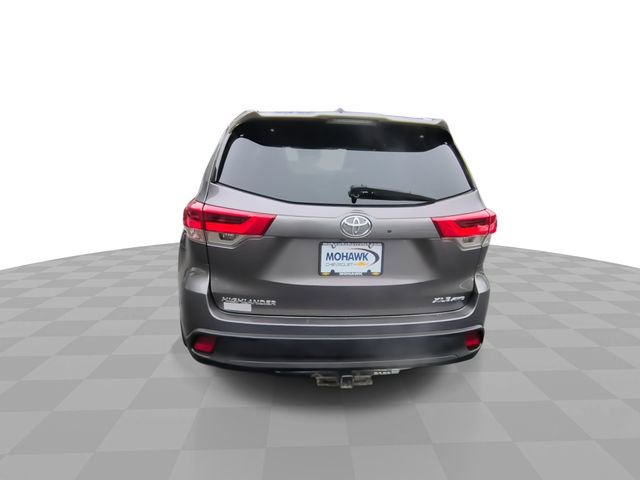 Used 2019 Toyota Highlander XLE image 7