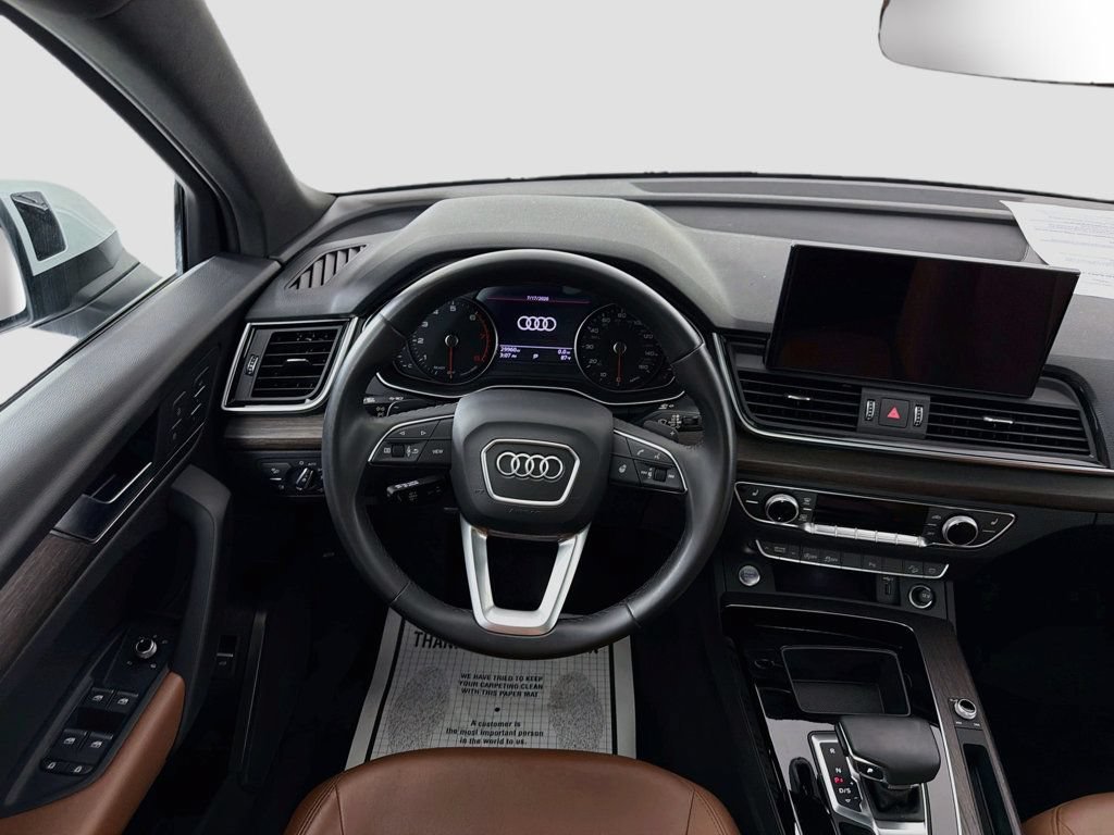 Used 2023 Audi Q5 2.0T Premium w/ Convenience Package AWD/4WD image 22