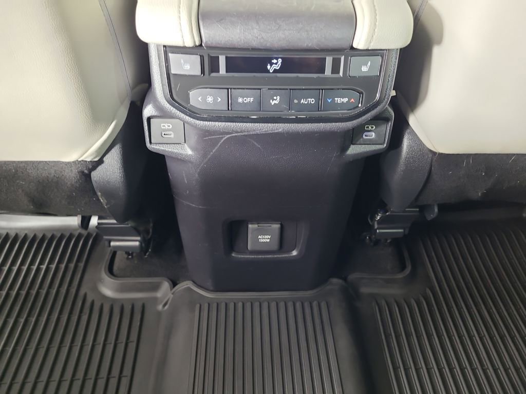 Used 2024 Toyota Grand Highlander AWD Hybrid image 14