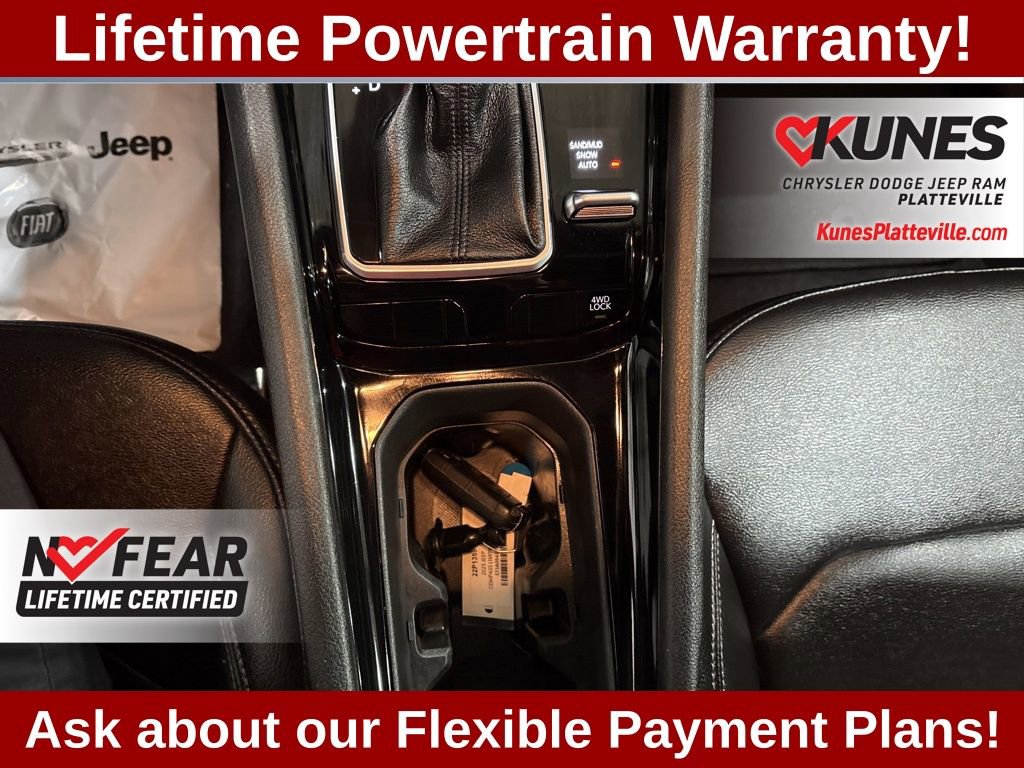 Used 2025 Jeep Compass Limited image 27