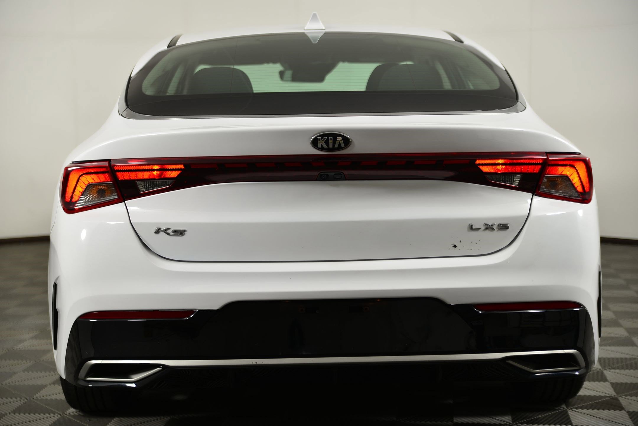 Used 2021 Kia K5 LXS image 8