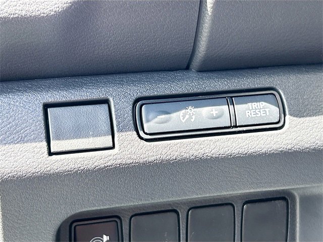 New 2026 Nissan Frontier SV image 7