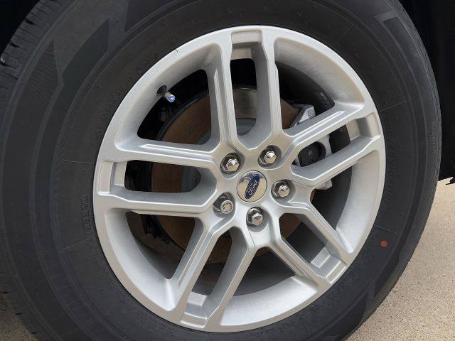 New 2026 Ford Explorer Active RWD image 38