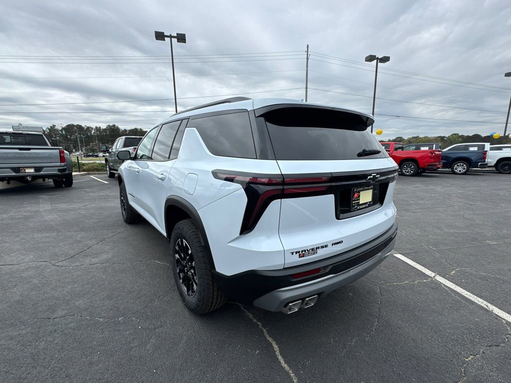 New 2026 Chevrolet Traverse Z71 w/ Driver Confidence Package image 8
