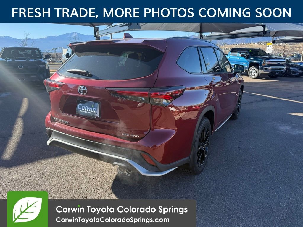 Used 2026 Toyota Highlander XSE image 7
