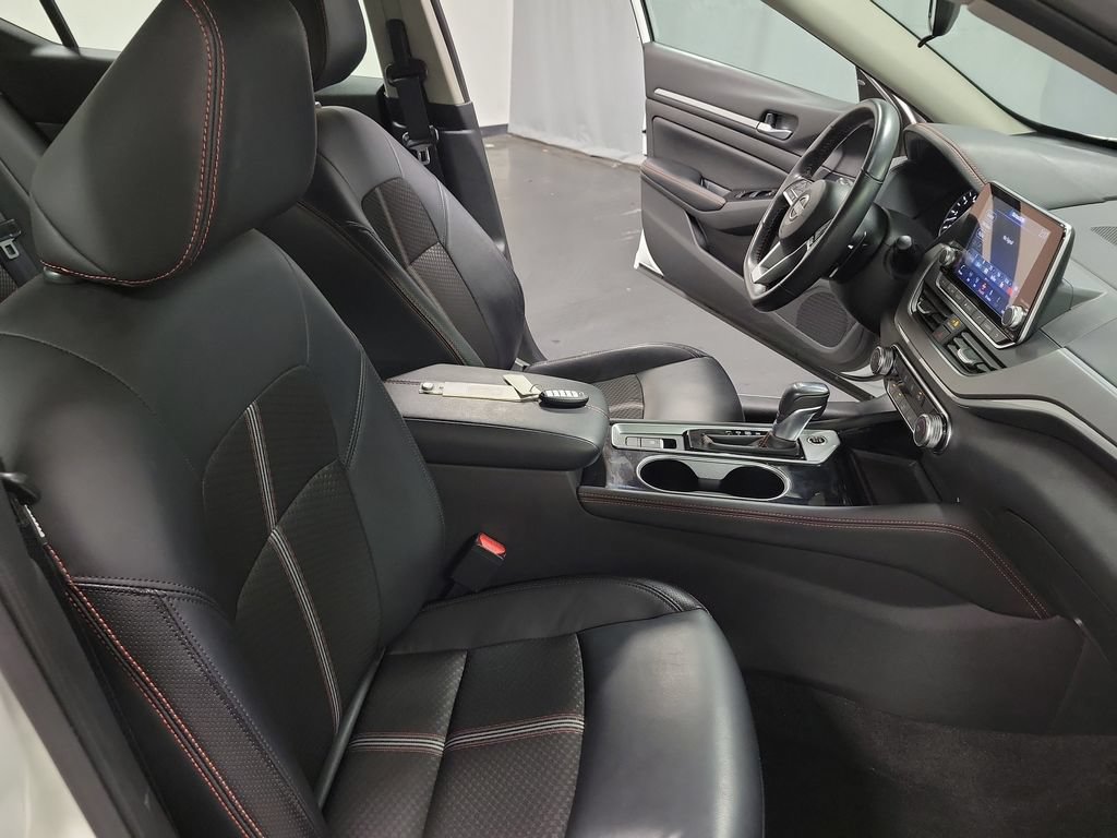 Used 2024 Nissan Altima 2.5 SR AWD/4WD image 21