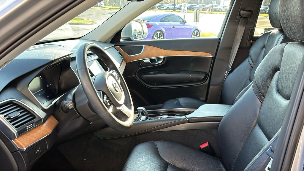 Certified 2023 Volvo XC90 B6 Core w/ Climate Package image 24