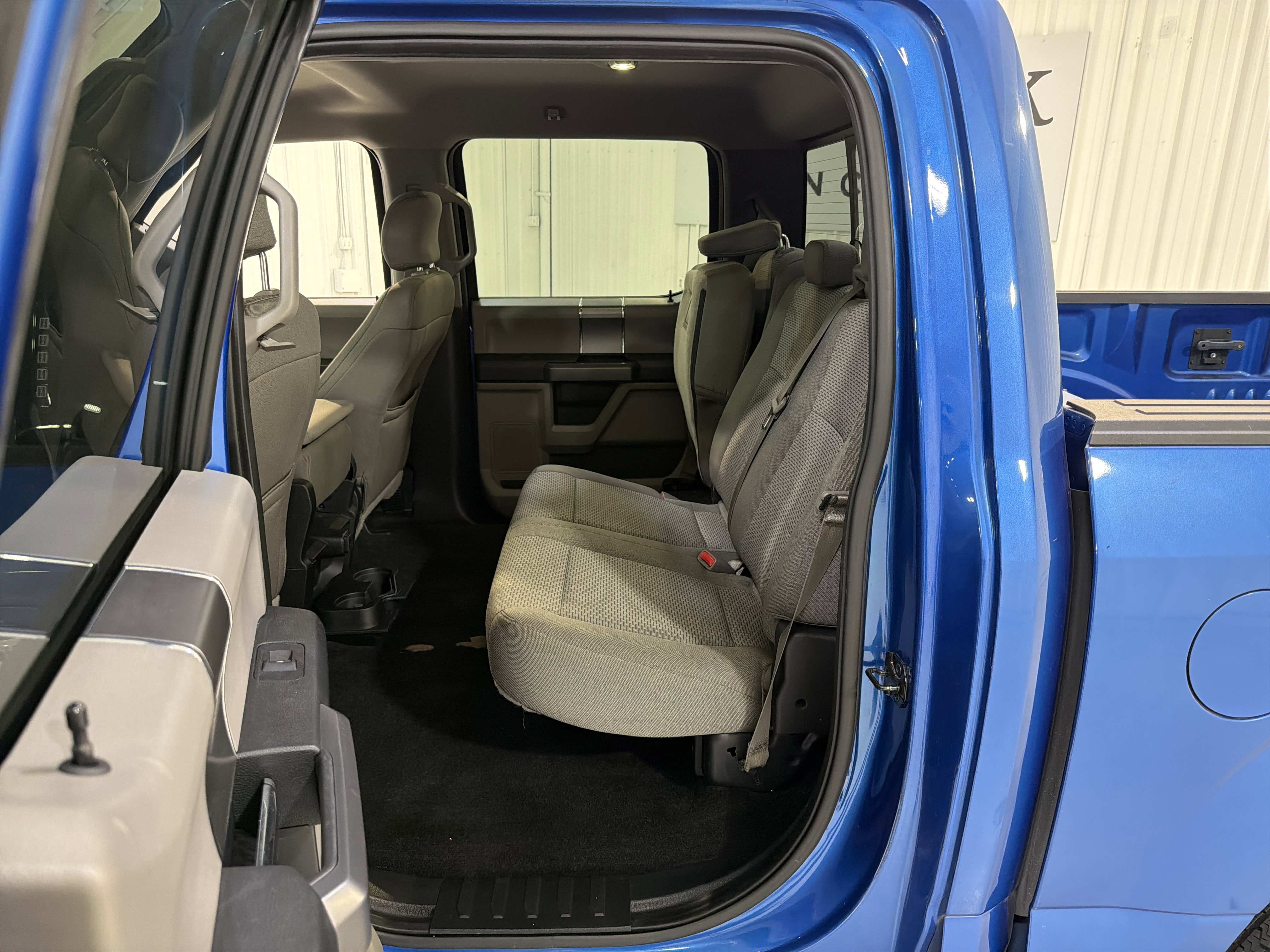 Used 2015 Ford F150 XLT w/ Equipment Group 302A Luxury image 11