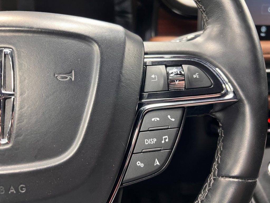 Used 2021 Lincoln Nautilus Reserve w/ Monochromatic Package image 17