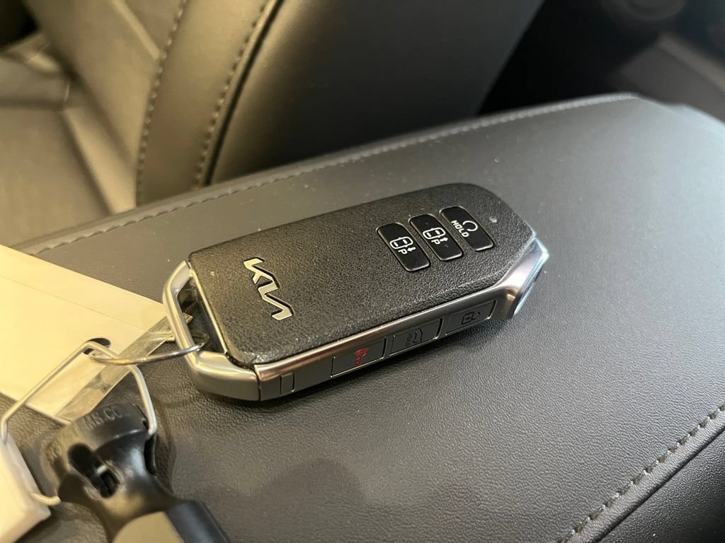 Used 2023 Kia Niro Wave w/ Wave Preserve Package FWD image 34