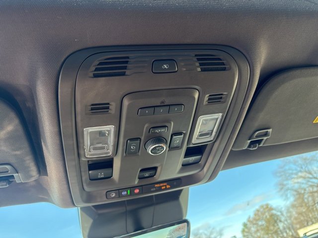 Certified 2023 Cadillac Escalade Premium Luxury image 4