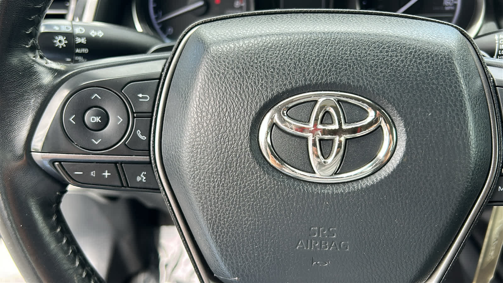 Used 2022 Toyota Camry SE FWD image 19