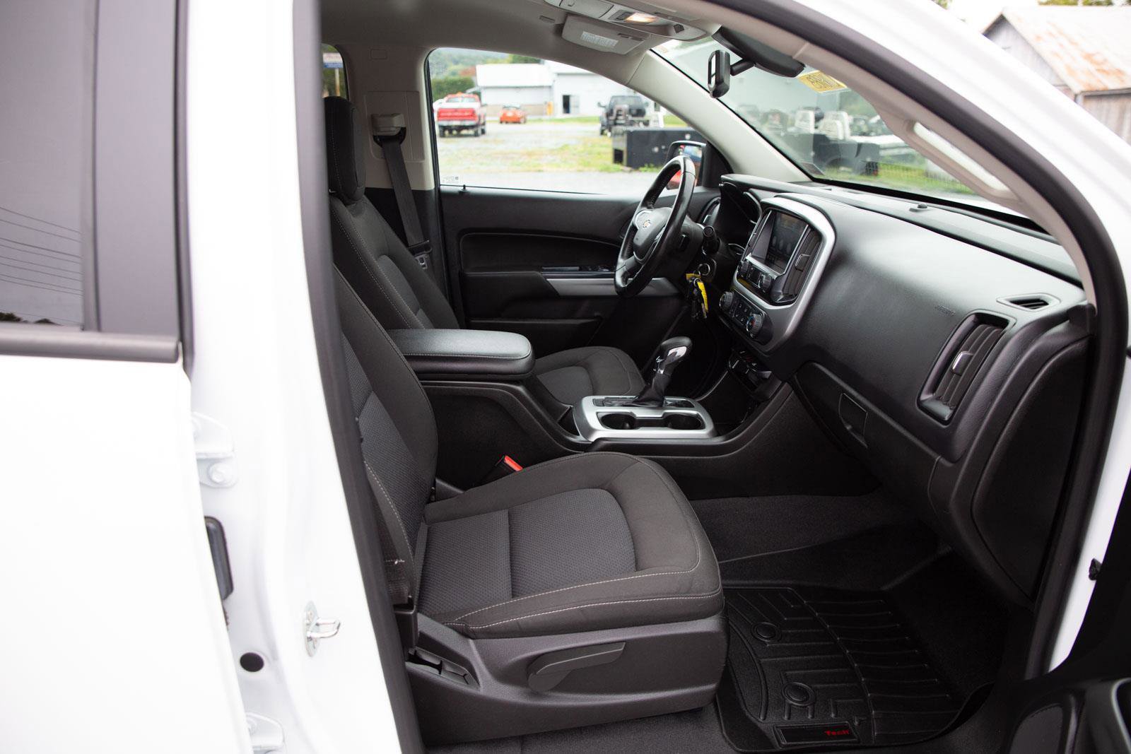 Certified 2022 Chevrolet Colorado LT w/ LT Convenience Package image 24