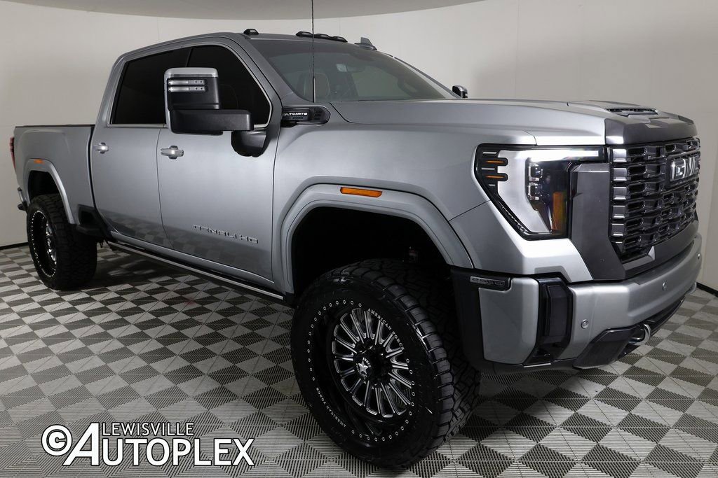 Used 2024 GMC Sierra 2500 Denali Ultimate image 3