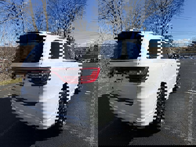 Used 2021 Dodge Durango SXT image 6