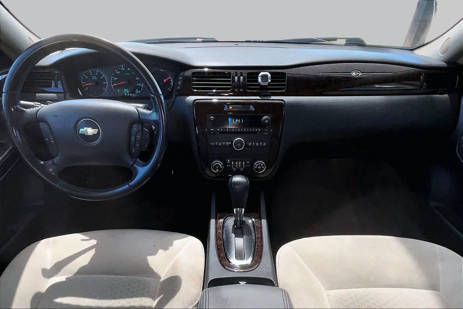 Used 2012 Chevrolet Impala LT FWD image 13