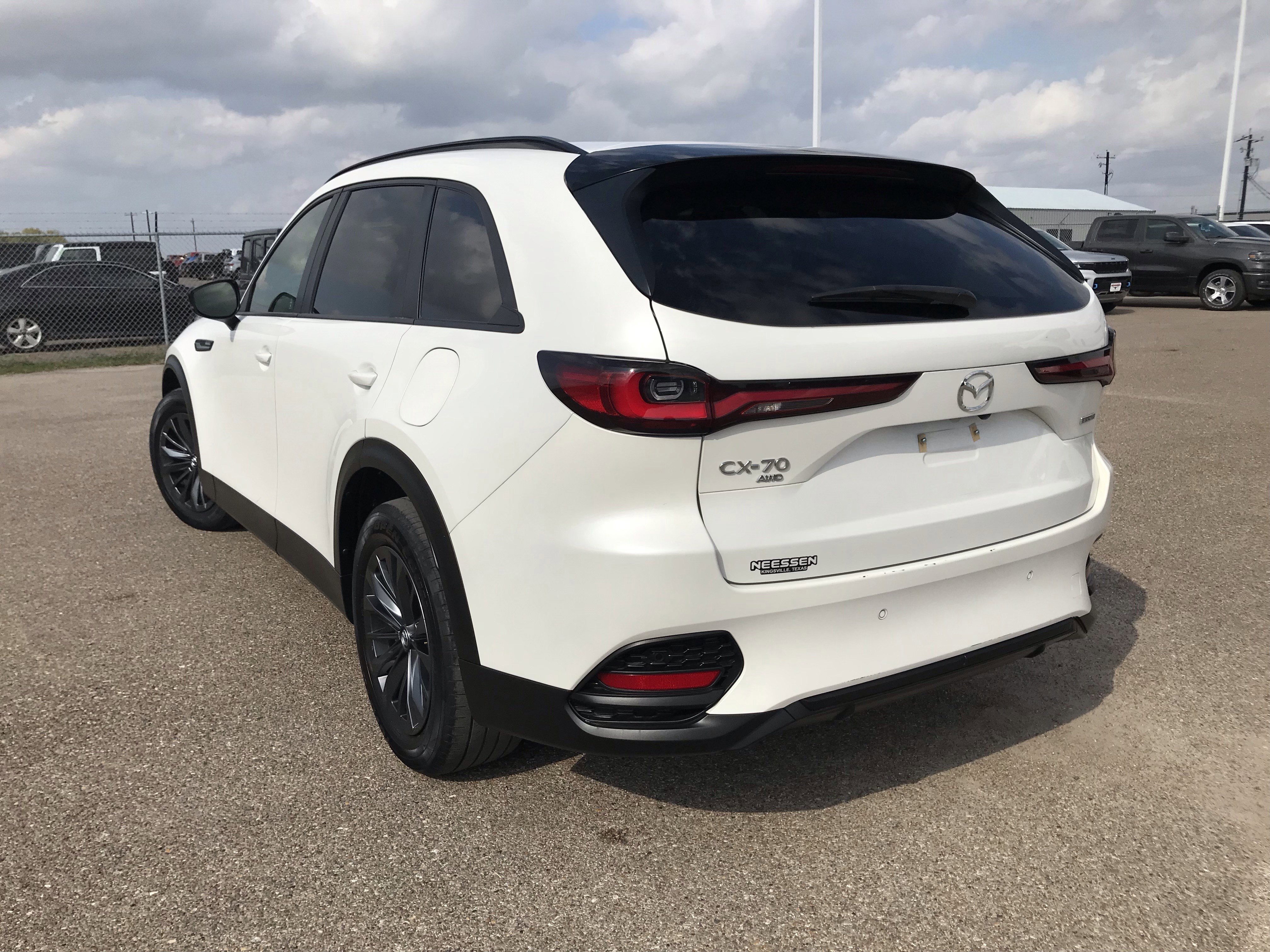 Used 2025 MAZDA CX-70 3.3 Turbo w/ Preferred Package image 5