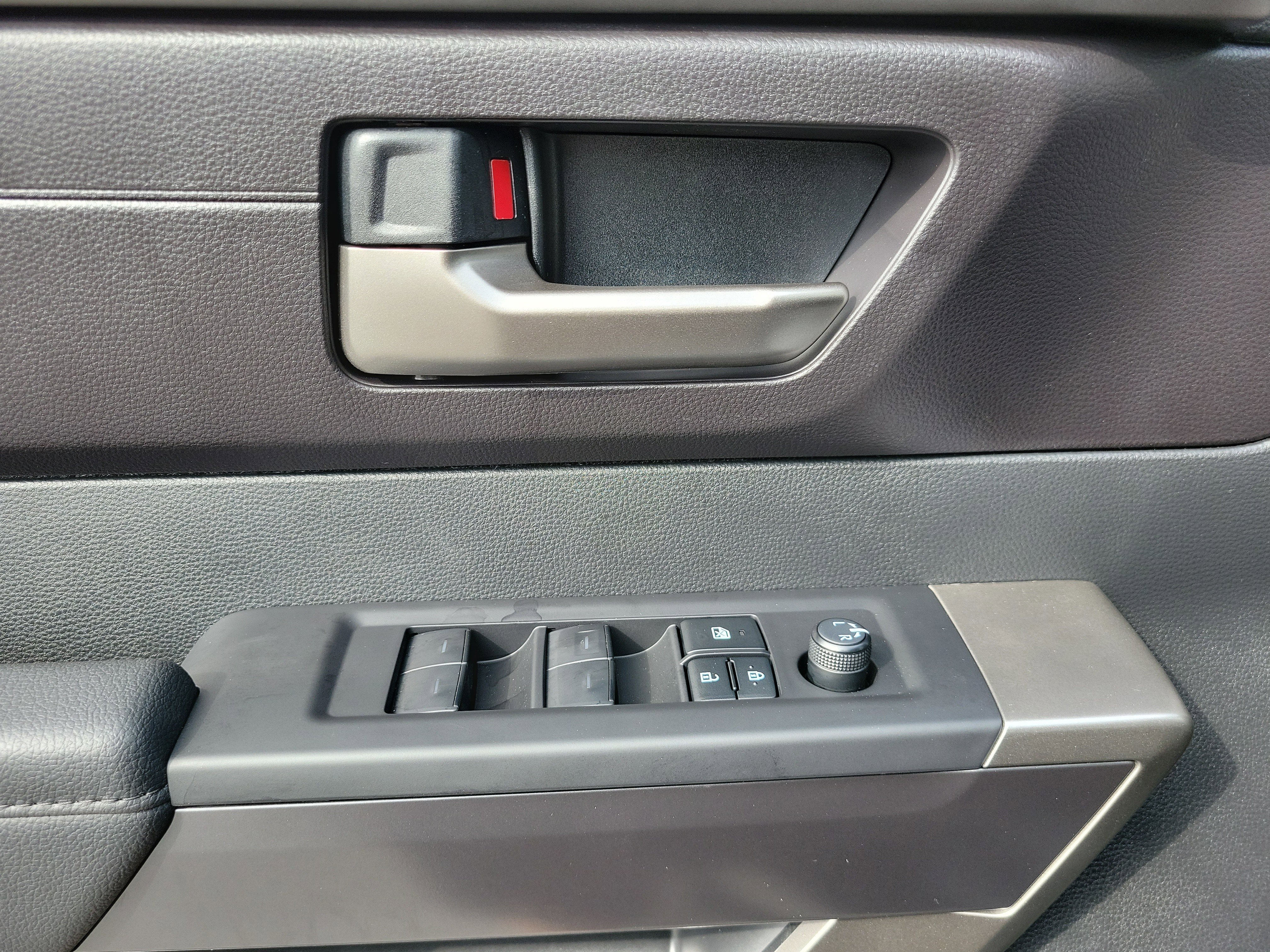 New 2025 Toyota Tundra SR5 w/ TRD Off-Road Package image 15