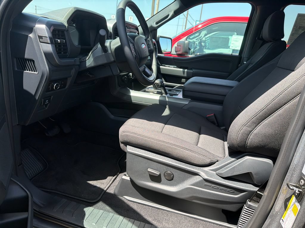New 2026 Ford F150 XLT w/ XLT Black Appearance Package AWD/4WD image 15