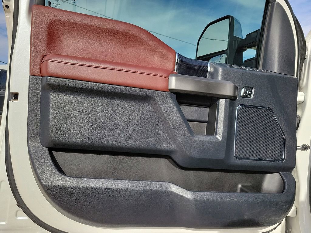Used 2022 Ford F450 Platinum w/ FX4 Off-Road Package image 18