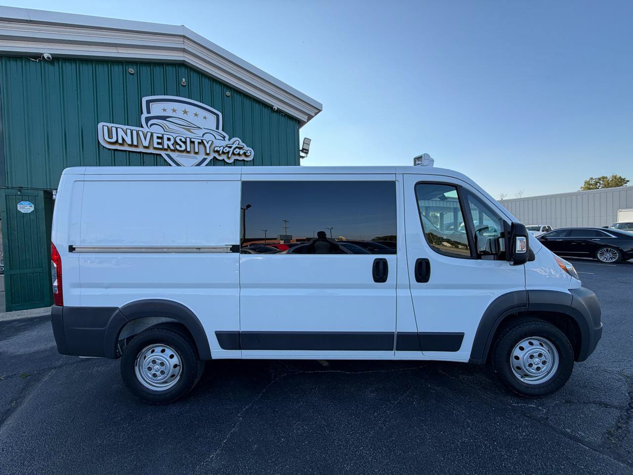 Used 2015 RAM ProMaster 1500 w/ Interior Convenience Group FWD image 2