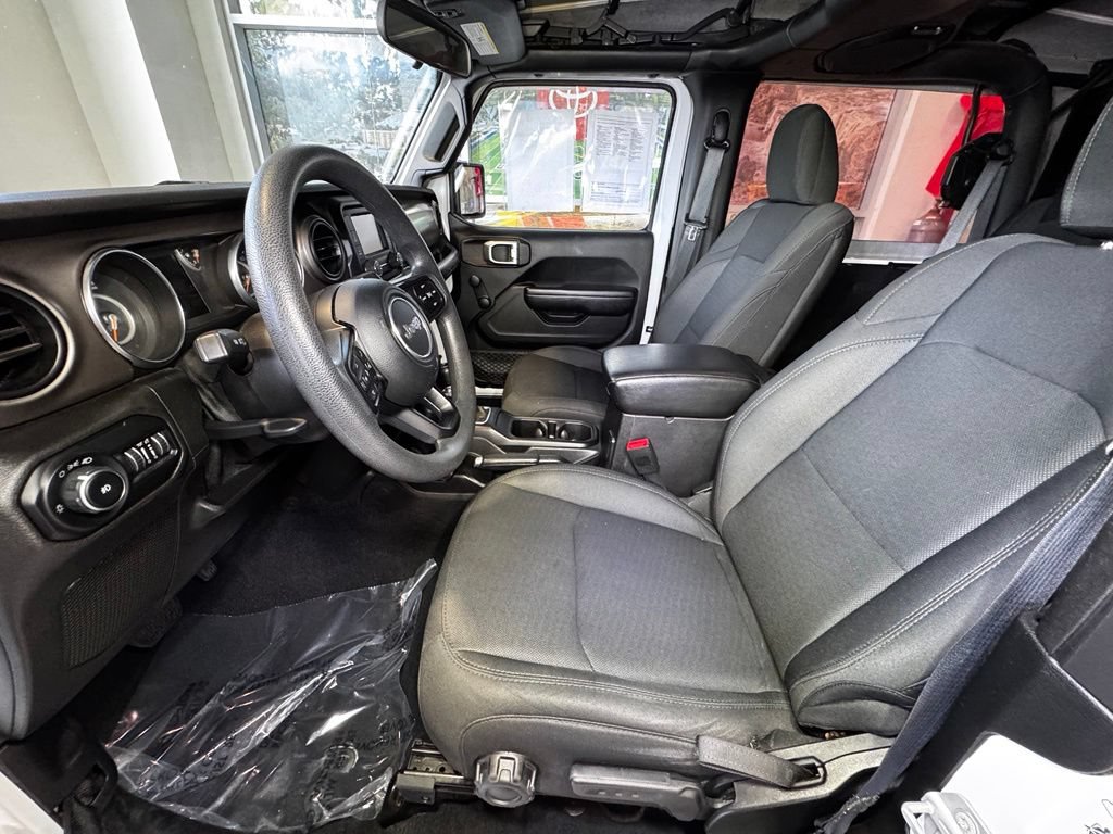Used 2018 Jeep Wrangler Sport AWD/4WD image 19