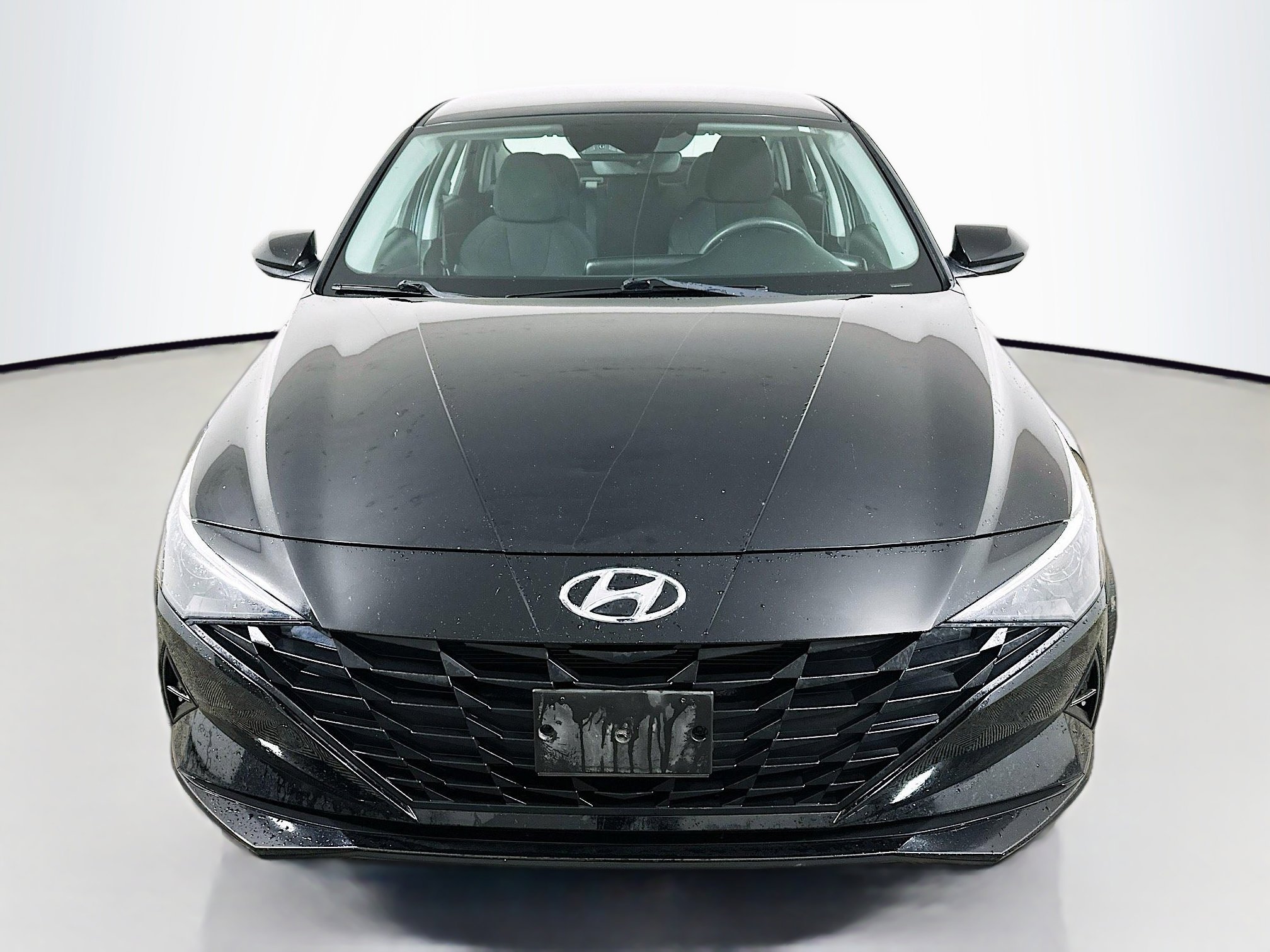 Used 2022 Hyundai Elantra SEL image 2