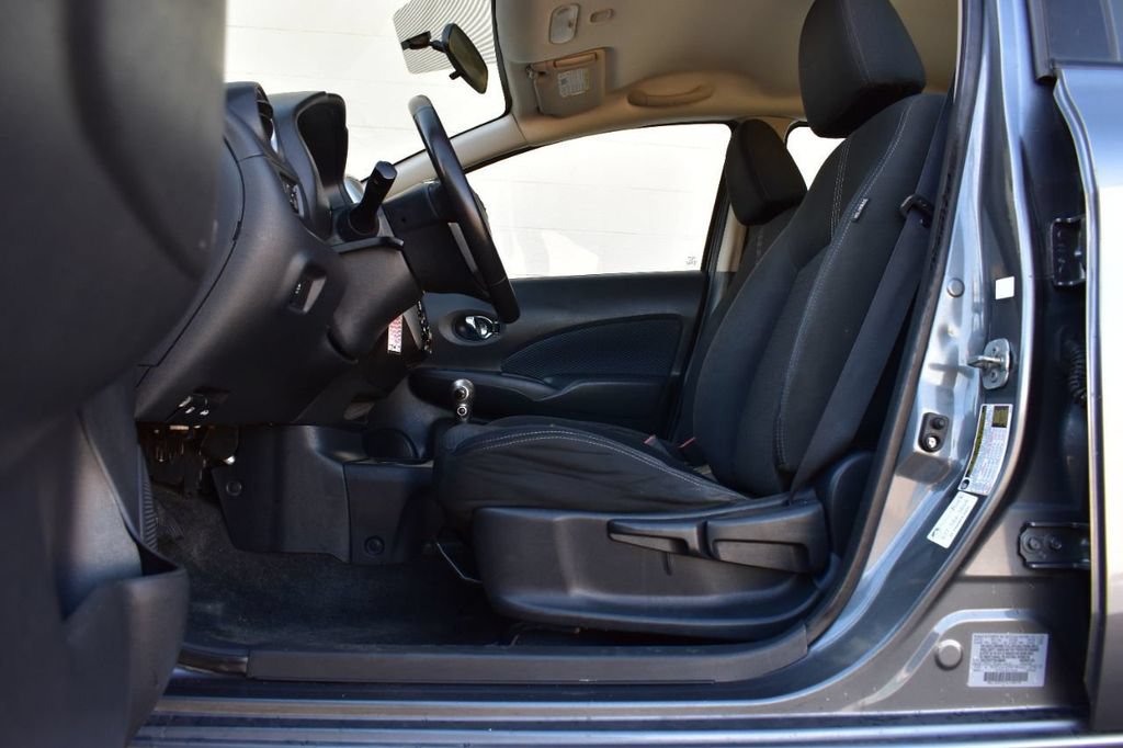Used 2016 Nissan Versa Note SV FWD image 14
