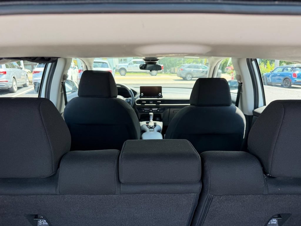 Used 2025 Honda HR-V LX image 19