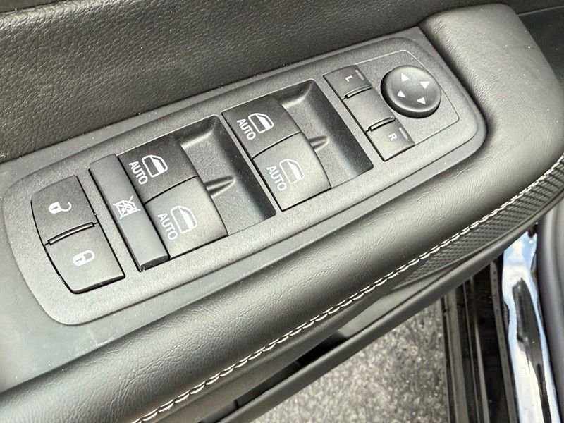 New 2026 Chrysler Pacifica Select w/ S Appearance Package image 10