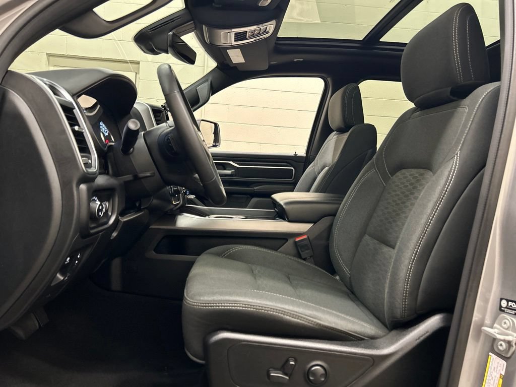 Used 2025 RAM 1500 Big Horn AWD/4WD image 5